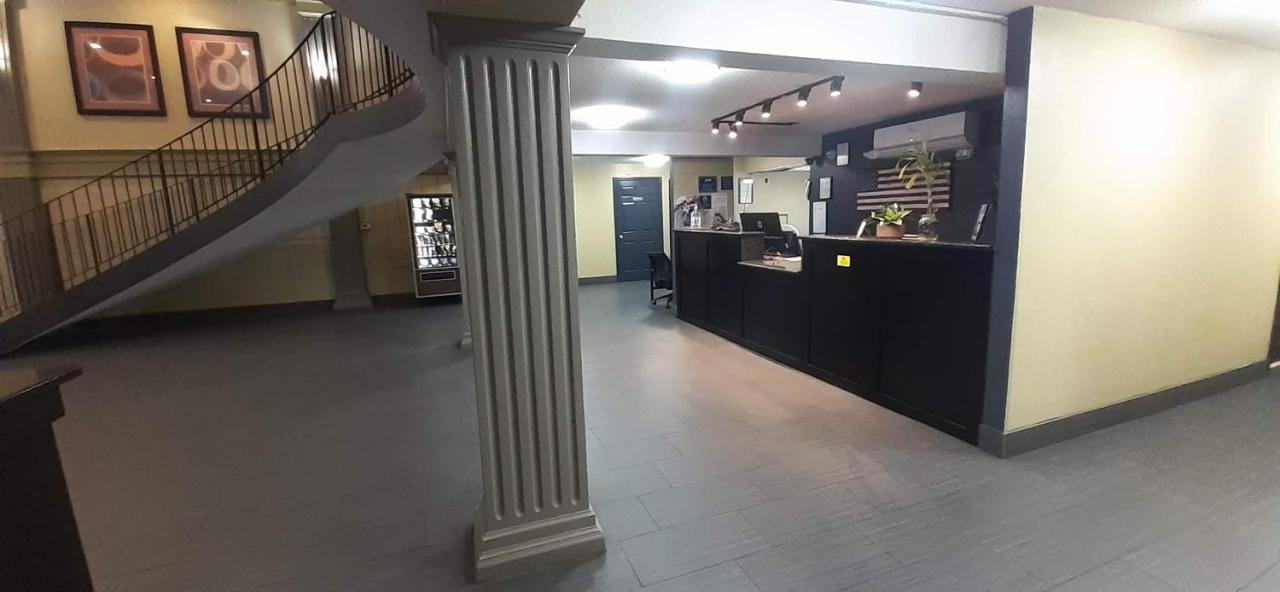 凤凰城美洲最佳价值套房酒店 外观 照片
